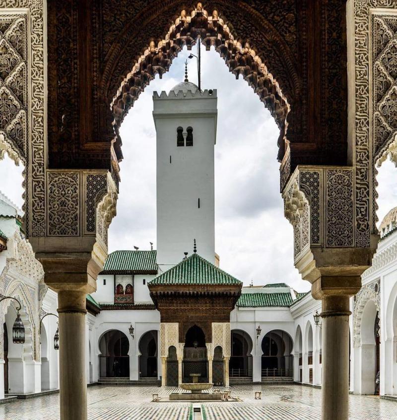 masque courtyard