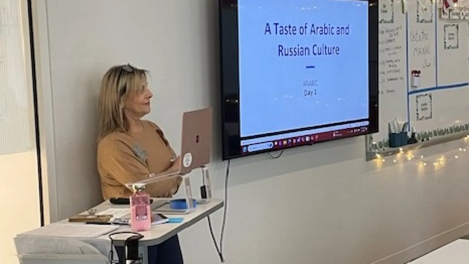 Manal presenting at Metro School